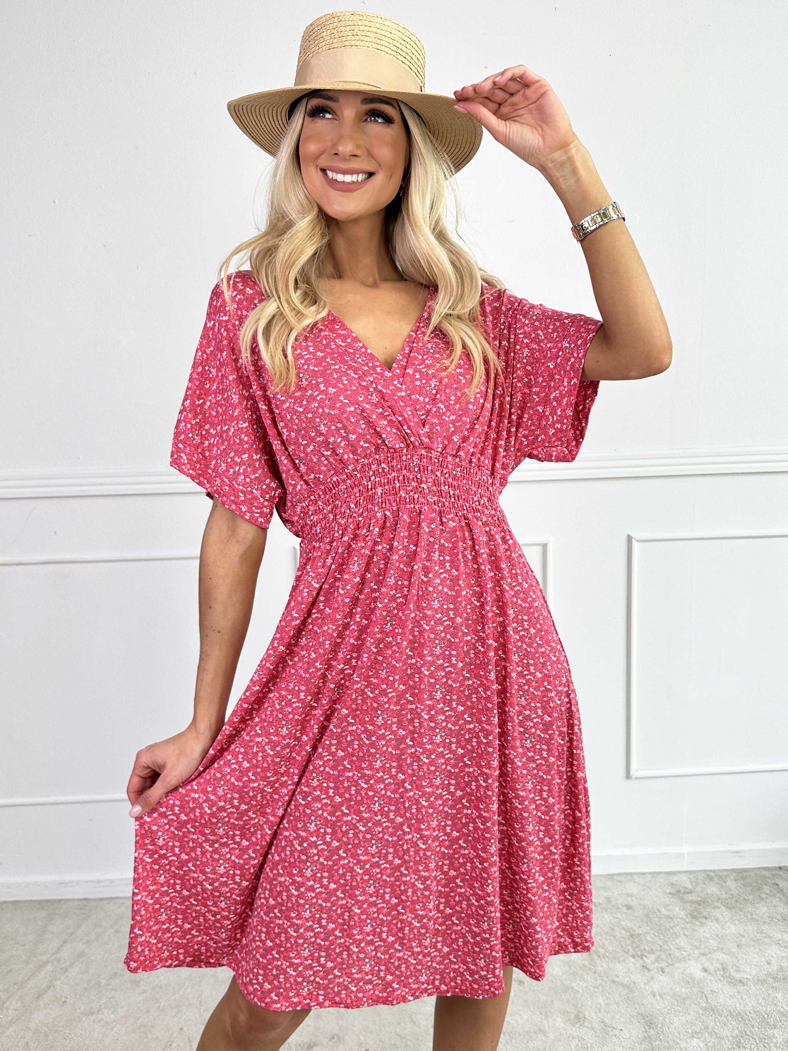 Maryam - Söt klänning i mjuk viskos med blomstermönster